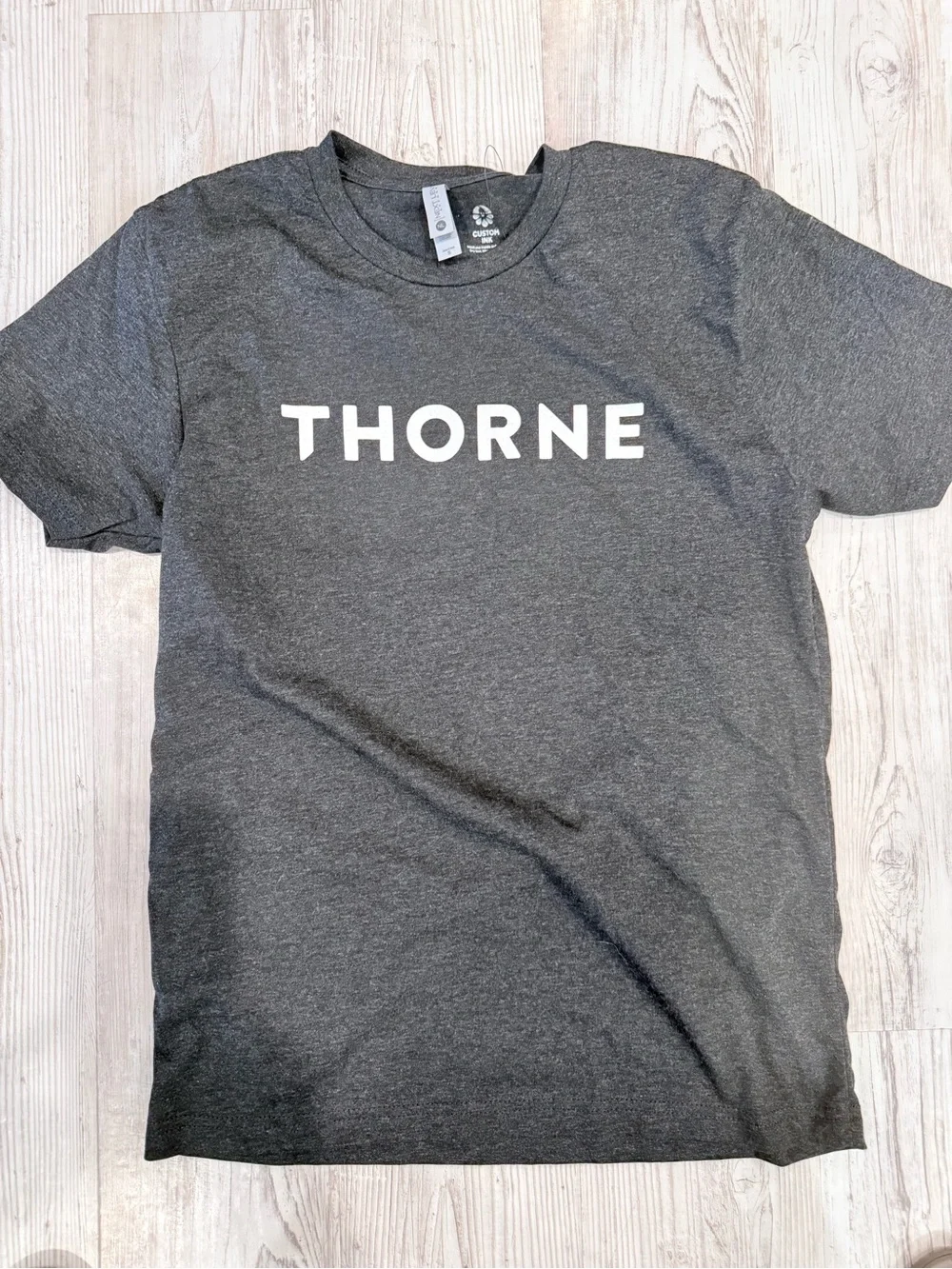 Thorne Men's Short Sleeve Graphic Tee — Charcoal